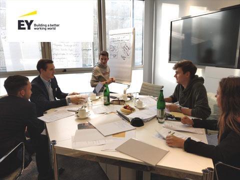 Praxis Workshop Mit Ernst Young In Die Rolle Eines Compliance