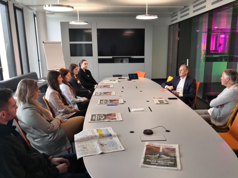 Markenidentität & Fanspirit: ISM-Exkursion zu Eintracht Frankfurt